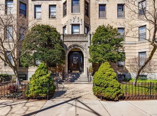 51 Park Dr APT 9, Boston, MA 02215