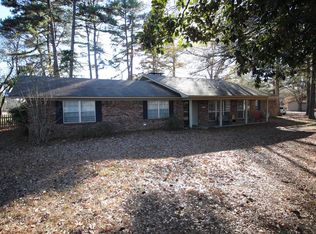 1205 E 28th St, Hope, AR 71801