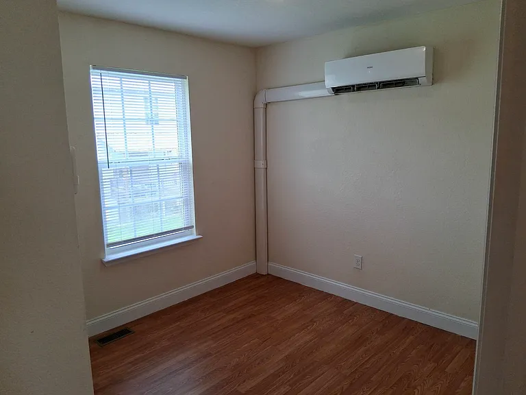 1757 Broadway St #3 — Photo 6