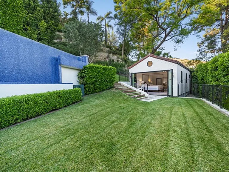 8159 Hollywood Blvd — Photo 64