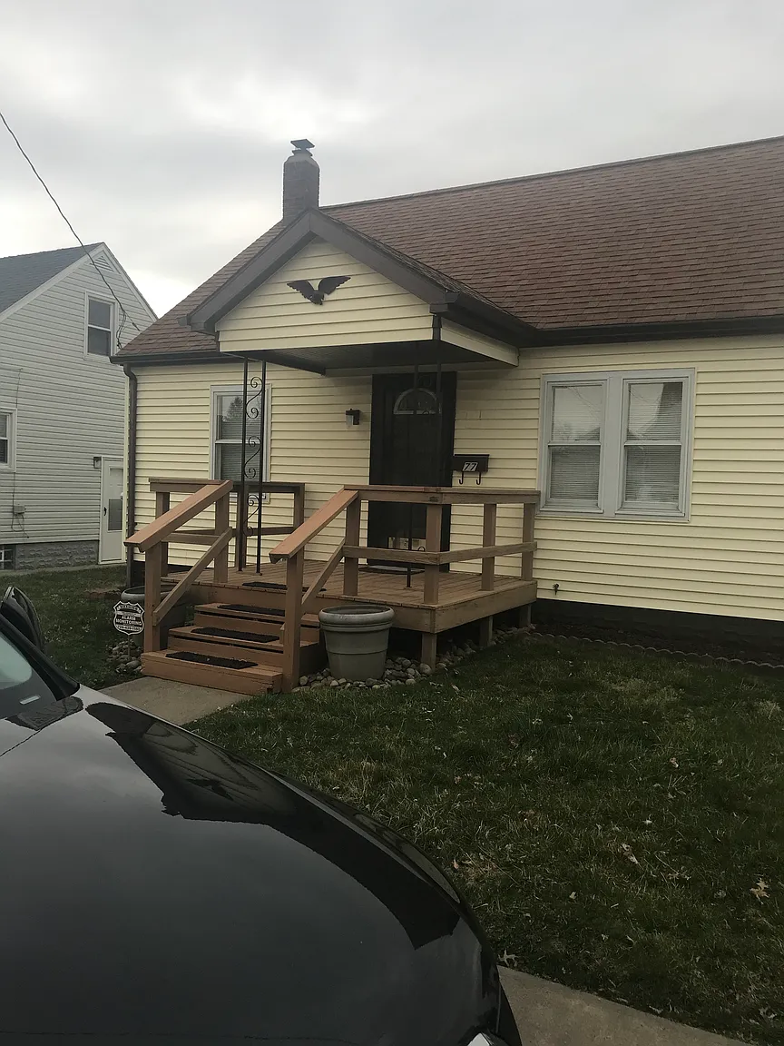 77 Conner St photo 1