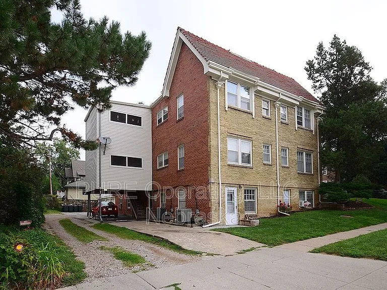 406 N 49th St #5 — Photo 26