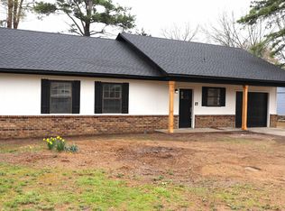 17 Hawthorne Dr, Conway, AR 72034