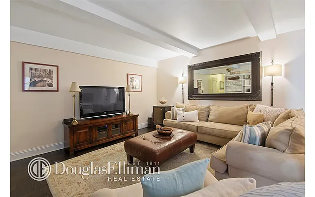 Sold by Douglas Elliman | media 8