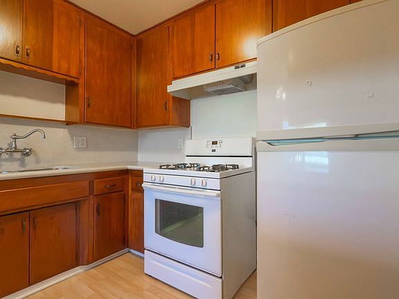 4th image of 961-1 E Madison Ave