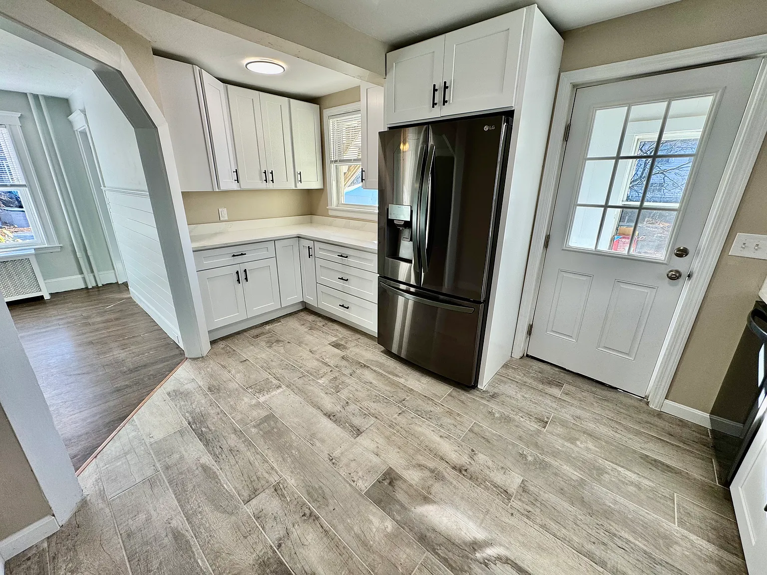 2 bed, 900 sqft, $2,600 — Photo 3