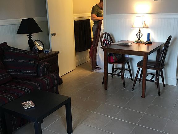 2nd image of 9391 SE Parkway Dr APT 7