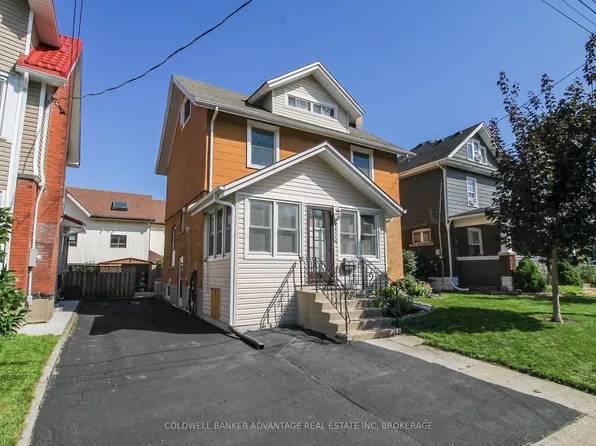4859 Willmott St, Niagara Falls, ON L2E 1Z5