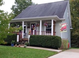 437 Montclair Ln, Howell, MI 48843