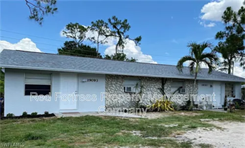 19091 Holly Rd Photo 1