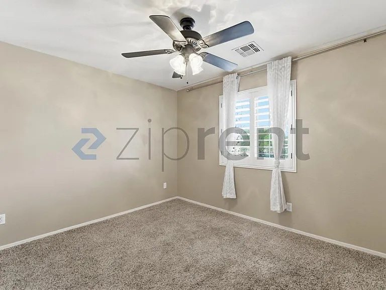 23196 S 216th St — Photo 32