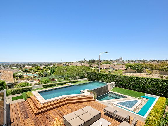 4th image of 1007 Tiller Way