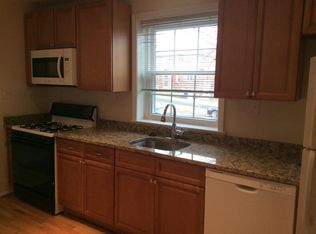 206 Gentry Ave, Alexandria, VA 22305