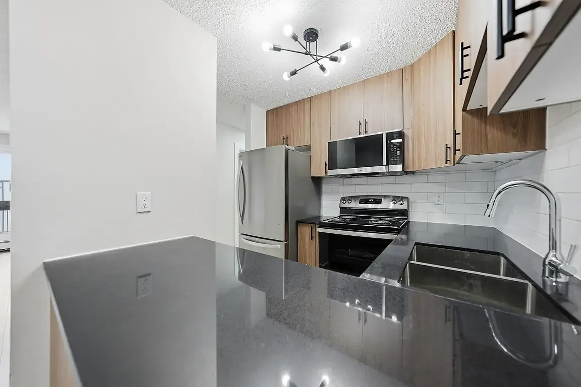 Alan's Place — Photo 1