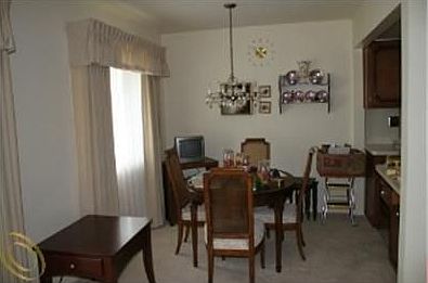 3rd image of 507 Riviera Dr