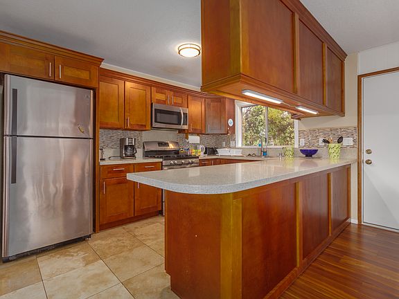 4th image of 99-1752 Painiu Loop