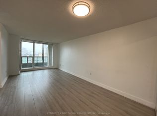 1 Pemberton Ave #1606, Toronto, ON M2M4L9