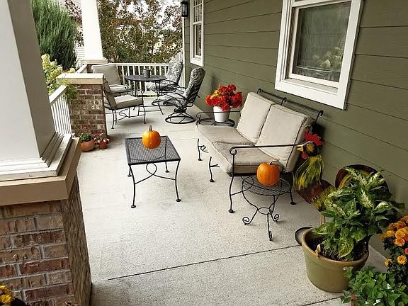 3rd image of 1139 Applewood Dr