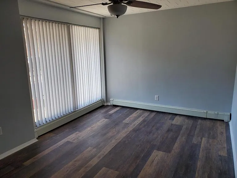 8300 W Jefferson Ave — Photo 8
