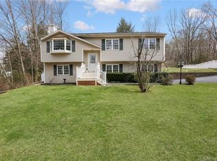 22 Lakeview Terrace Ext, Sandy Hook, CT 06482