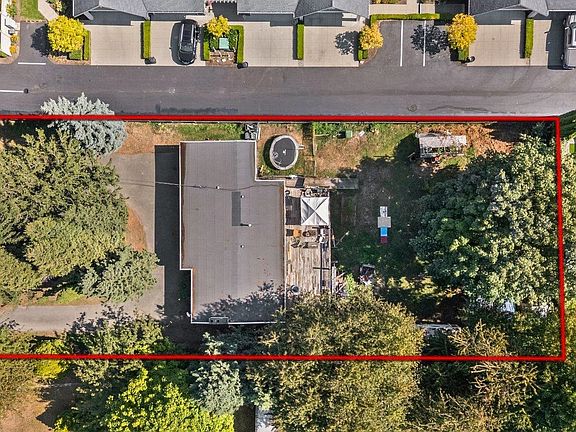 2nd image of 44850 Keith Wilson Rd