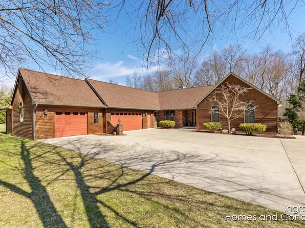 6100 Greeley Ave NE, Rockford, MI 49341