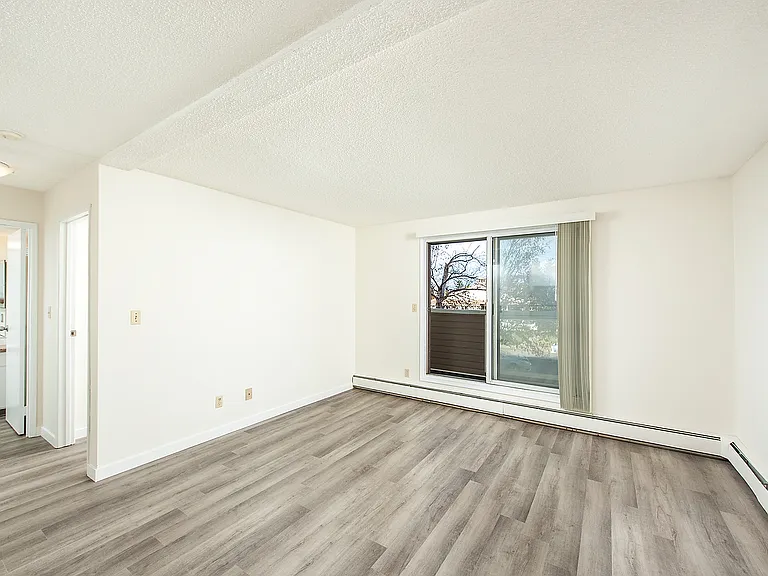 2203 38th St NW — Photo 5