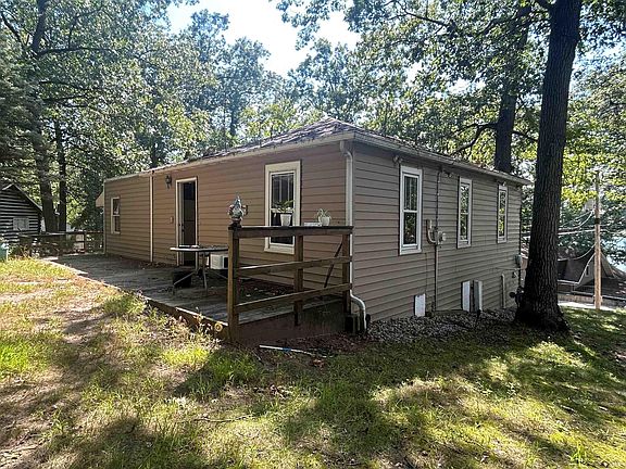 3rd image of 12174 W Circle Dr