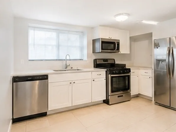 90 Fernwood Ave #1, Revere, MA 02151
