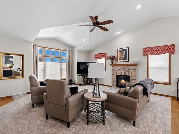 4th image of 1383 Moonlight Ln