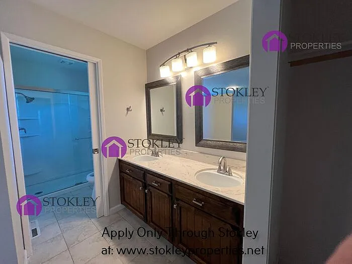 4045 Rhoda Way — Photo 19