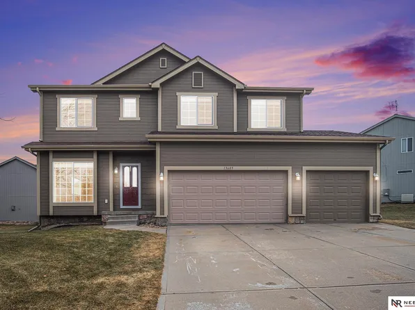 13605 Leona Ln, Bellevue, NE 68123