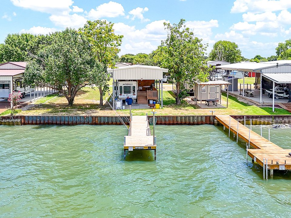 1st image of 2062 Pelican Isle Dr