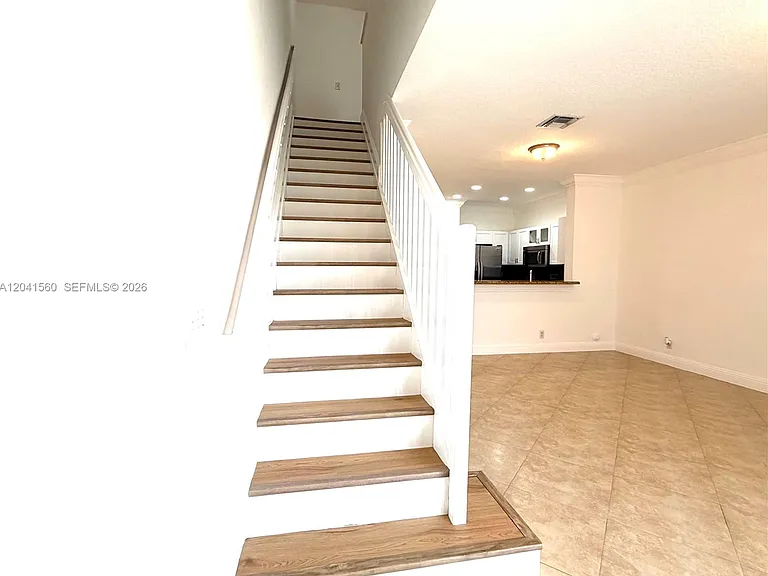 2560 Cordoba Bnd #2560 — Photo 6