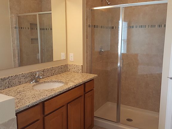 3rd image of 1737 Berkshire Cir SW