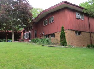 23451 Cliffview Ct, Farmington Hills, MI 48336