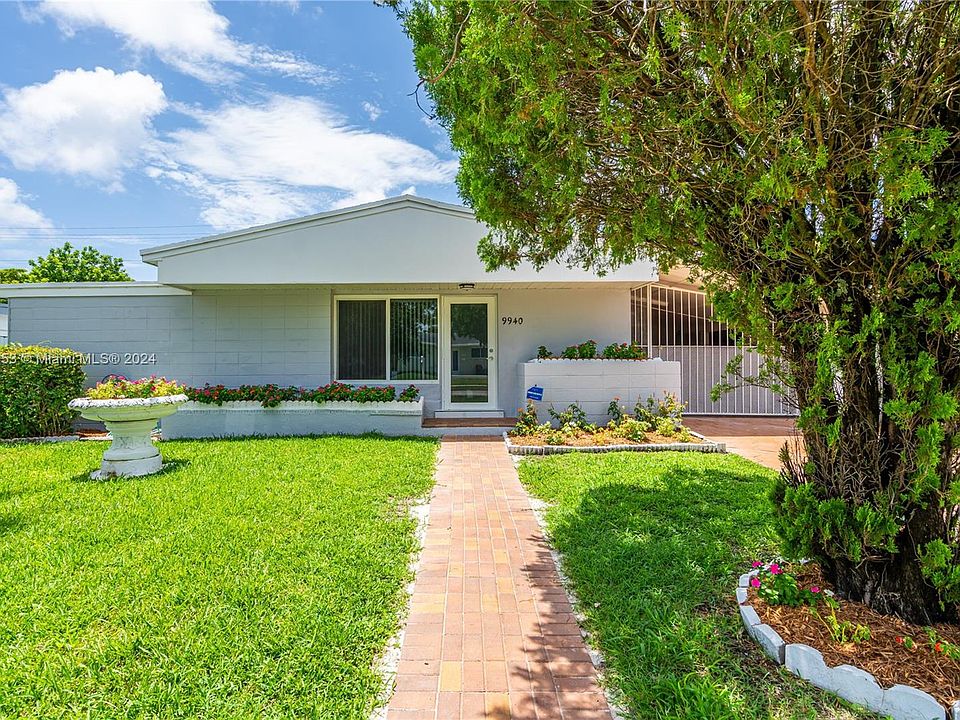 1st image of 9940 Bahama Dr
