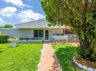 9940 Bahama Dr, Cutler Bay, FL 33189
