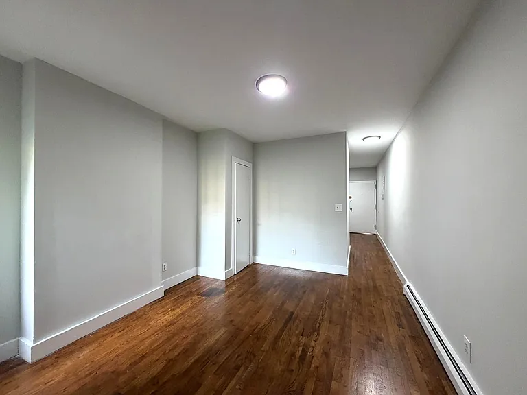 357 Sumpter St #1R — Photo 6
