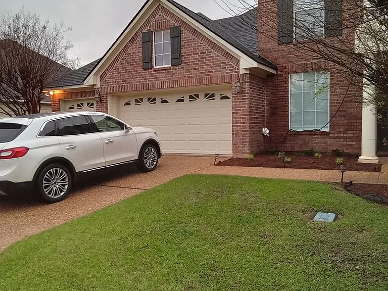 210 Captain Hm Shreve Blvd — Photo 2