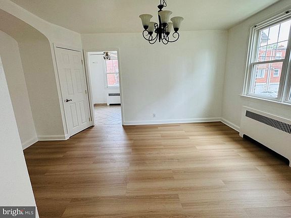 4th image of 1223 Knorr St