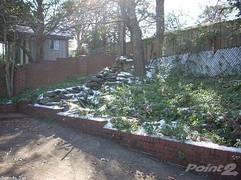 4th image of 1012 Shamrock Dr