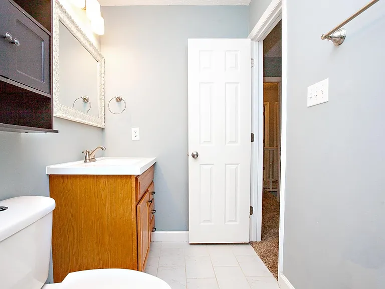 1819 Eichelberger Dr — Photo 10