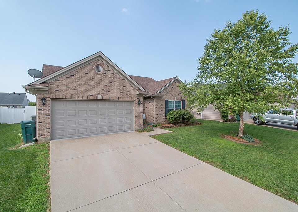 1st image of 4818 Bernheim Dr