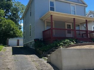 2121 10th St SW, Akron, OH 44314