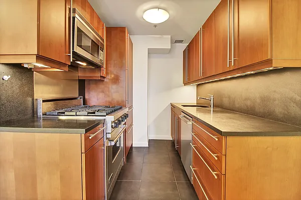 Rented by Compass | media 17