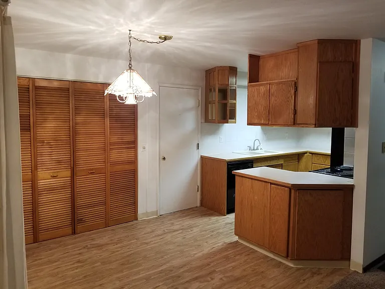 230 SW Maple St #230A — Photo 2
