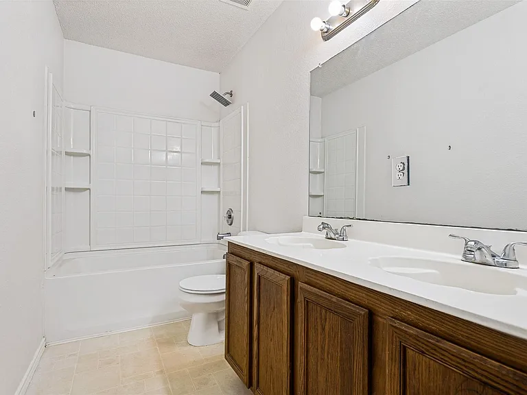 603 Cottondale Ln — Photo 8