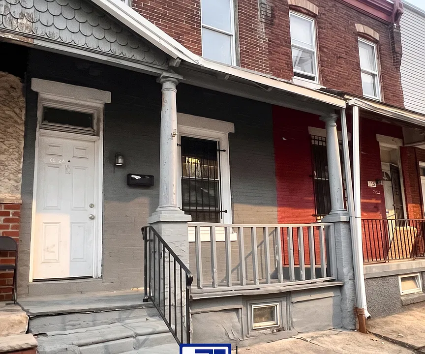 654 N Conestoga St