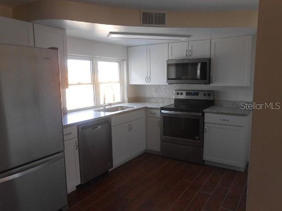 3rd image of 3315 Rock Royal Dr